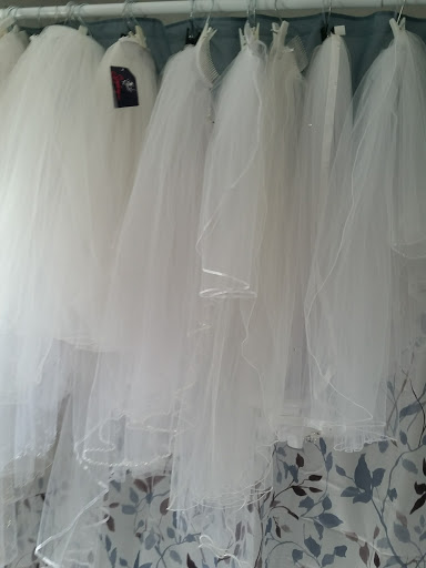 Bridal Shop «Heavenly Bridal Boutique», reviews and photos, 309 SE 1st Ave, Canby, OR 97013, USA