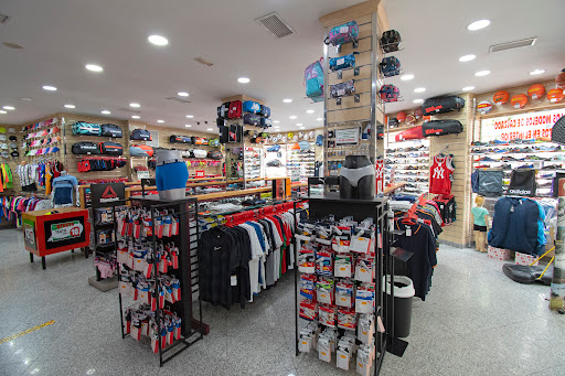 Tienda Deportes Halcón Carabanchel