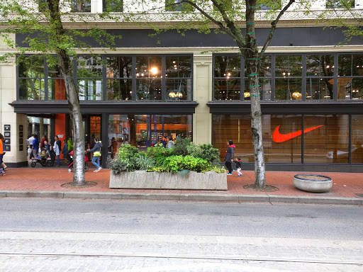 Clothing Store «Nike Portland», reviews and photos, 638 SW 5th Ave, Portland, OR 97201, USA