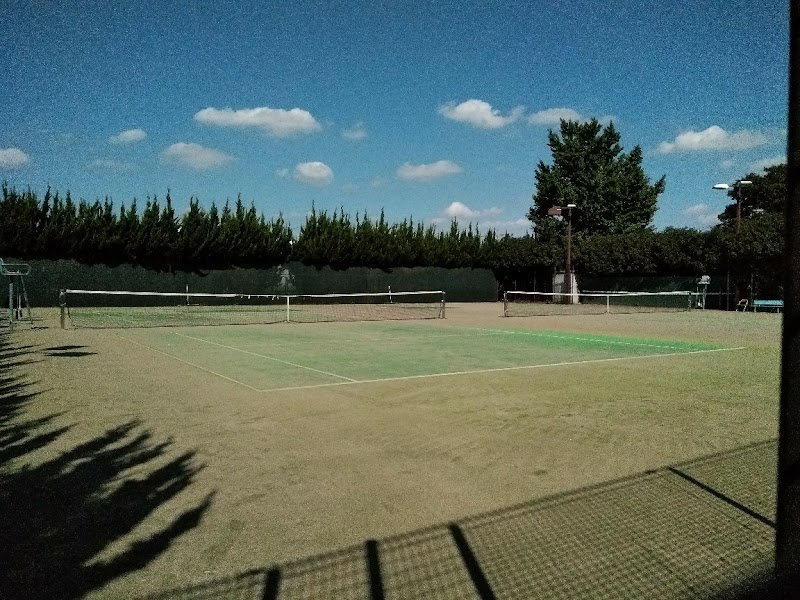 世良田公園テニスコート
