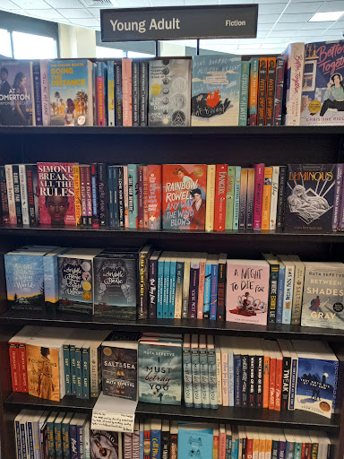 Book Store «Barnes & Noble», reviews and photos, 5959 Triangle Town Blvd, Raleigh, NC 27616, USA