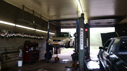 Auto Repair Shop «Lumias Steve Auto & Truck Repair», reviews and photos, 8433 Transit Rd, East Amherst, NY 14051, USA