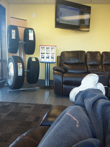 Auto Repair Shop «Meineke Car Care Center», reviews and photos, 2195 Central Ave, Dubuque, IA 52001, USA