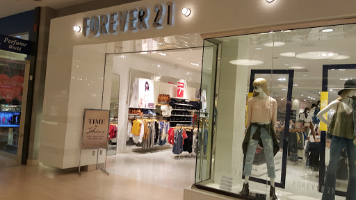 Clothing Store «Forever 21», reviews and photos, 5065 Main St, Trumbull, CT 06611, USA