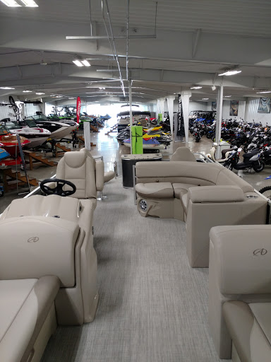 Boat Dealer «U Motors, Inc.», reviews and photos, 2600 Main Ave, Fargo, ND 58103, USA