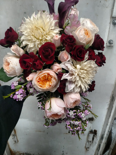 Florist «Crescent Gardens Floral Shoppe», reviews and photos, 6515 Saltsburg Rd, Penn Hills, PA 15235, USA