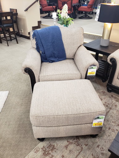 Furniture Store «Furniture On Consignment», reviews and photos, 4506 E 13th St N, Wichita, KS 67208, USA