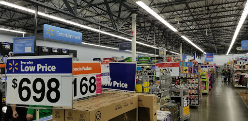 Supermarket «Walmart Supercenter», reviews and photos, 612 E Main St, Hohenwald, TN 38462, USA