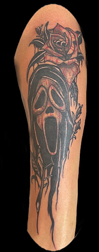 Explore tattoo outline ideas for women, creative tattoo ideas in Lorain, available at Backwoodz Tattoo Studio