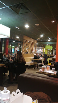 Atmosphère du Restauration rapide McDonald's Besançon Châteaufarine à Besançon - n°14