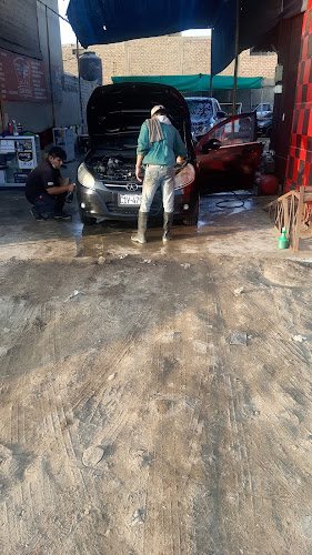Opiniones de ALFA Car Wash & Multiservicios en Chimbote - Servicio de lavado de coches