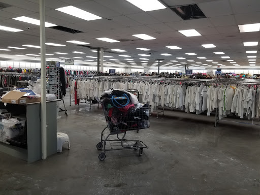 Thrift Store «Goodwill», reviews and photos