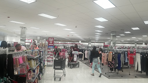 Clothing Store «Burlington Coat Factory», reviews and photos, 3800 US-98 #510, Lakeland, FL 33809, USA