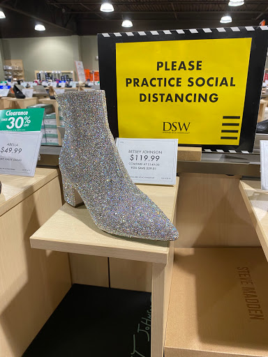 Shoe Store «DSW Designer Shoe Warehouse», reviews and photos, 314 Marketplace Mile, Plainfield, IN 46168, USA