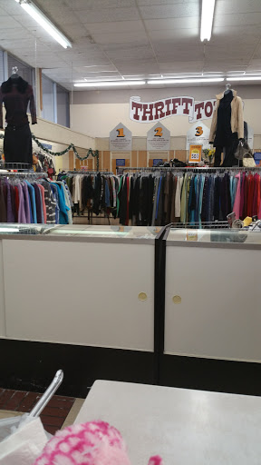 Thrift Store «Thrift Town», reviews and photos, 1516 S Westmoreland Rd, Dallas, TX 75211, USA