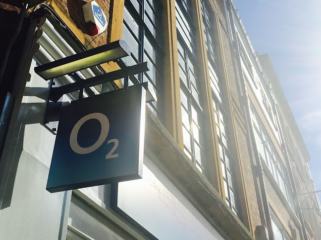 O2 Shop Worcester - Cell phone store