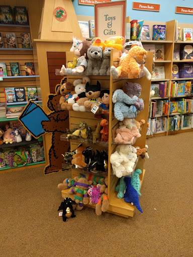 Book Store «Barnes & Noble Booksellers Maple Grove», reviews and photos, 8040 Wedgewood Ln N, Maple Grove, MN 55369, USA