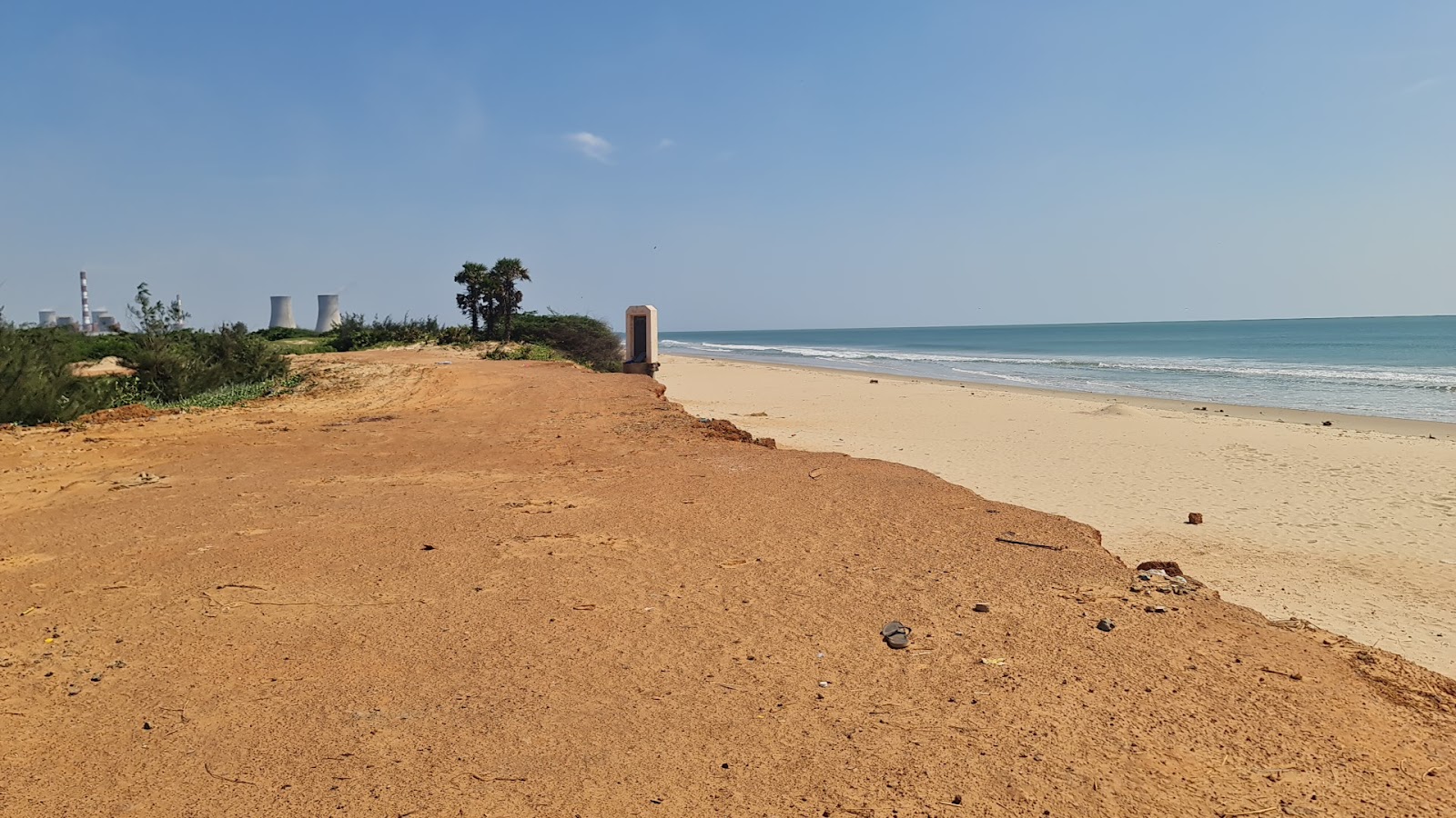 Foto di Krishnapatnam Beach con parzialmente pulito livello di pulizia
