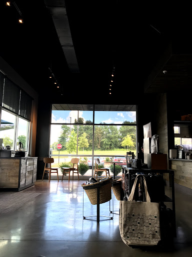 Coffee Shop «Starbucks», reviews and photos, 1121 S College St, Auburn, AL 36832, USA