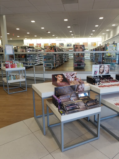 Hair Salon «Ulta Beauty», reviews and photos, 8941 Tampa Ave, Northridge, CA 91324, USA