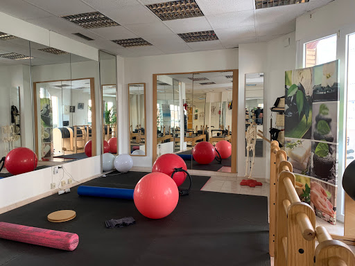 Pilates en Alicante Amada Villena - C. Díaz Moreu, 2, 2º piso, 03002 Alicante