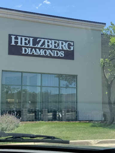 Jewelry Store «Helzberg Diamonds», reviews and photos, 6557 Grand Ave #200, Gurnee, IL 60031, USA