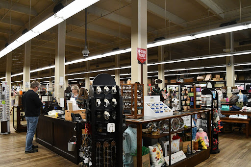 General Store «Mast General Store Knoxville», reviews and photos, 402 S Gay St, Knoxville, TN 37902, USA