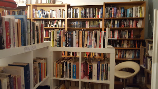The Berlin Book Nook: used English books and 1-to-1 German lessons