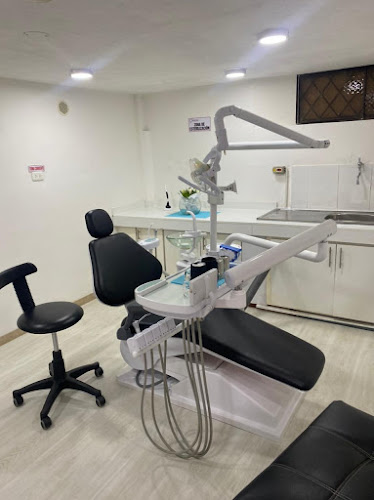 Opiniones de Consultorio Odontológico Integral Odontovega en Quito - Dentista