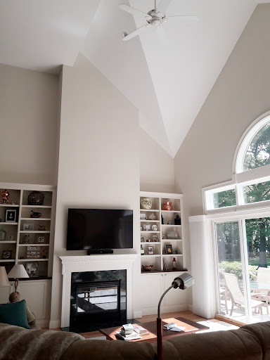 Painter «R I Painting & Restoration Co», reviews and photos, 7 N Hillview Dr, Narragansett, RI 02882, USA