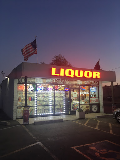 Fox Tobacco & Liquor, 1025 W Broadway Rd, Tempe, AZ 85282, USA, 