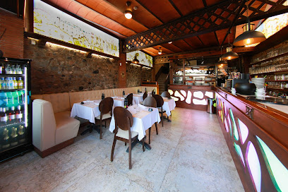 Pizzeria Gaudi Port Cambrils - Carrer del Consolat de Mar, 56, 43850 Cambrils, Tarragona, Spain