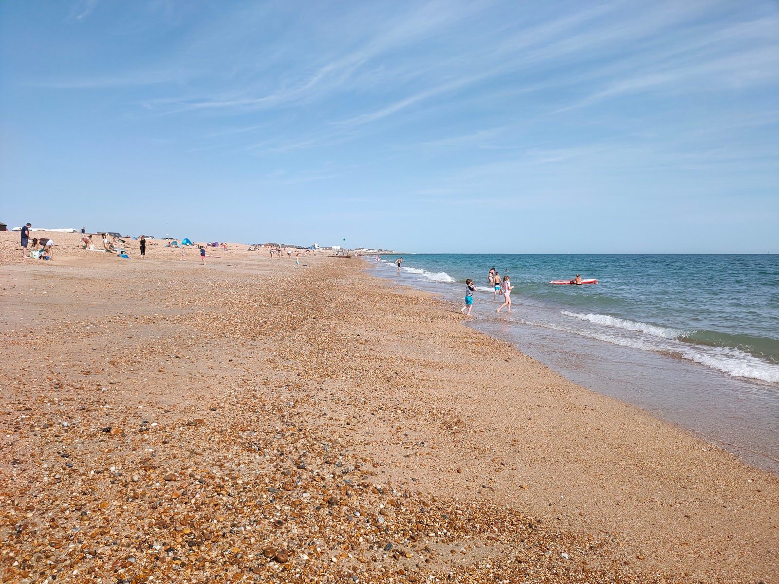 Hayling Island beach'in fotoğrafı - rahatlamayı sevenler arasında popüler bir yer