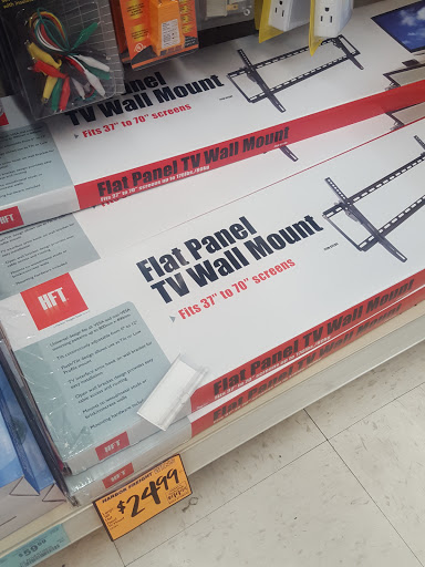 Hardware Store «Harbor Freight Tools», reviews and photos, 7523 Boulevard 26, North Richland Hills, TX 76180, USA