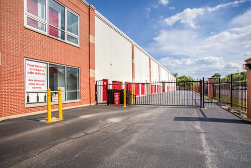 Self-Storage Facility «CubeSmart Self Storage», reviews and photos, 9801 W 55th St, Countryside, IL 60525, USA