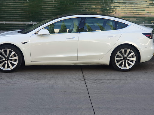 Tesla Service Center