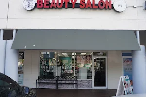 Magna Beauty Salon Calle 8 image