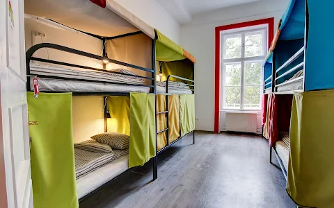 Pal's Mini Hostel image