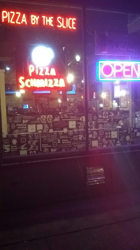 Pizza Restaurant «Schmizza Pub & Grub Broadway», reviews and photos, 628 NE Broadway St, Portland, OR 97232, USA