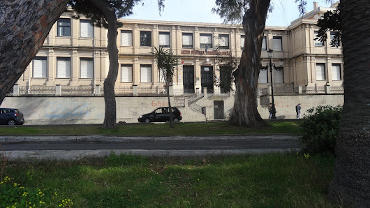 Liceo Statale Tommaso Gulli Corso Vittorio Emanuele, 69, 89125 Reggio di Calabria RC, Italia