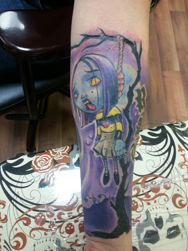 Tattoo Shop «Evolution Tattoo Studio», reviews and photos, 7475 W Military Dr, San Antonio, TX 78227, USA