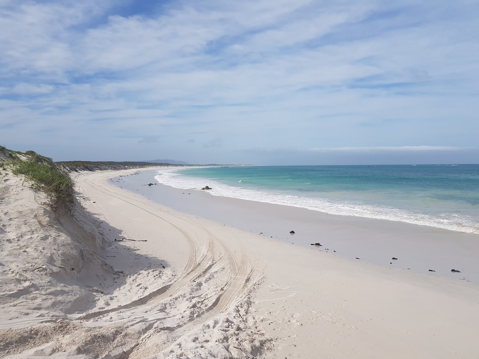 Fotografija Die Dam z svetel fin pesek površino