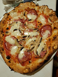 Pizzeria L'Incontro Di Cinquanta Anna Maria & C. S.N.C. Viale dei Mille, 73, 03030 Piedimonte San Germano FR, Italia