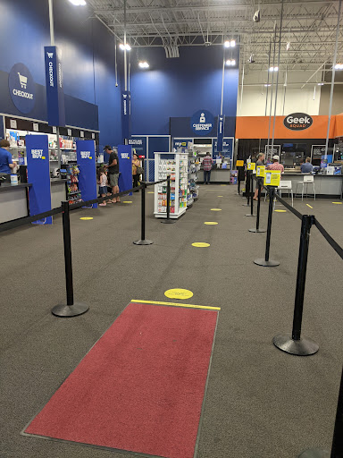 Electronics Store «Best Buy», reviews and photos, 19225 Alderwood Mall Pkwy, Lynnwood, WA 98036, USA