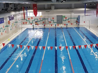 İbb Beyoğlu Yüzme Havuzu