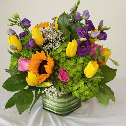 Florist «Walden Floral Design Co Inc», reviews and photos, 1701 Ogden Ave, Downers Grove, IL 60515, USA