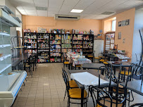 Atmosphère du Restaurant Aux Saveurs De l'Etang à Sainte-Honorine-la-Chardonne - n°1