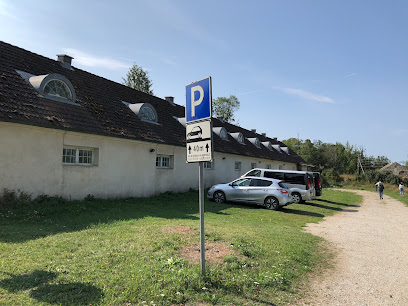Kolga Manor Parking
