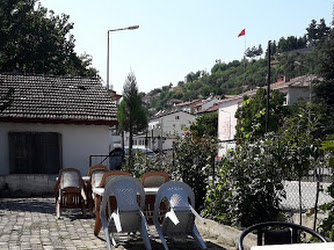 Bizim Aile Çay Bahçesi