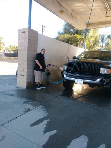 U-Wash Self Service Car Wash en Lake Elsinore